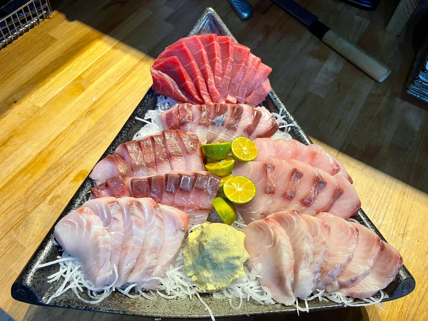 雲霧食堂魚片、柑橘與拼盤料理紀錄